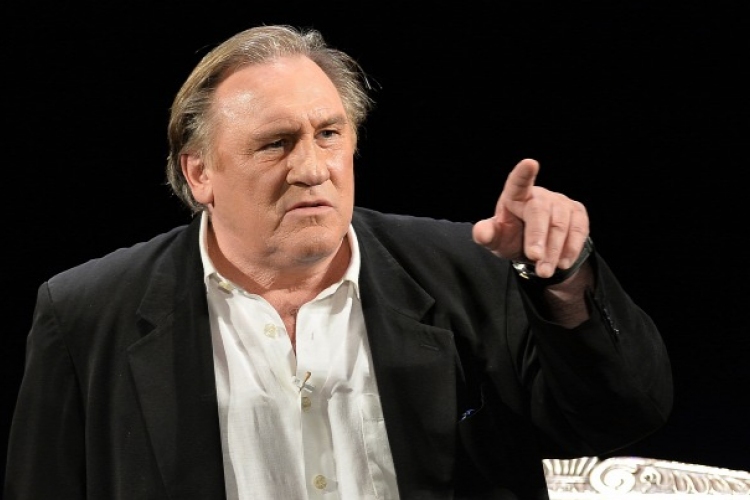 Szexuális erőszakkal vádolják Gérard Depardieu-t