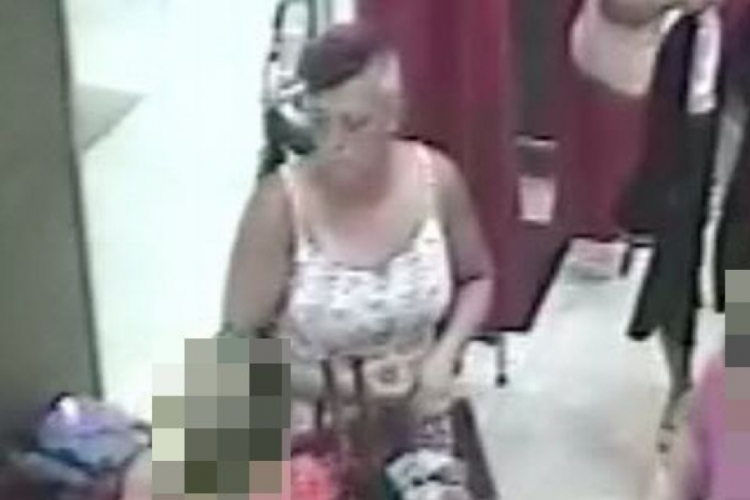 Őrizetlenül hagyott táskát lopott Győrben