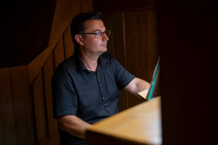Pannonhalmi bencés tanár orgonált Leó pápa előtt