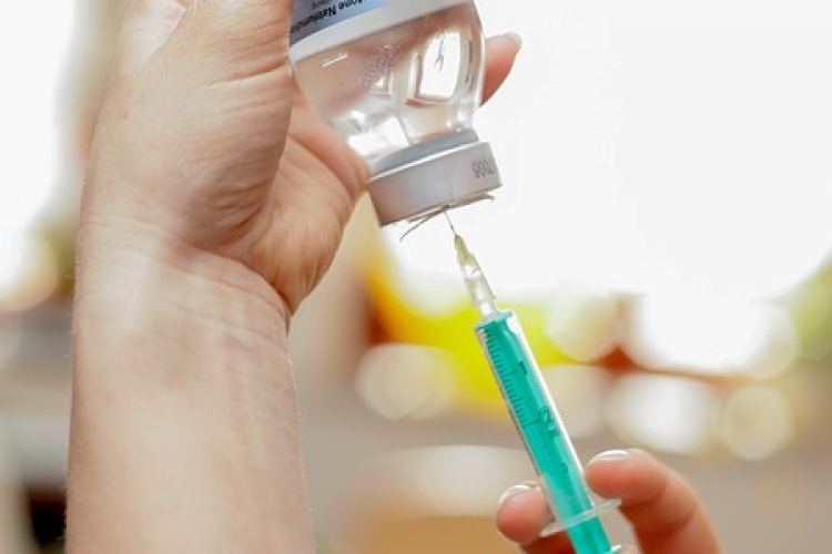 Forgalomba került az első orosz koronavírus-vakcina