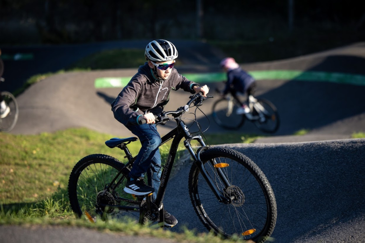 Kerékpáros ügyességi programmal vezethet az út a triatlon felé