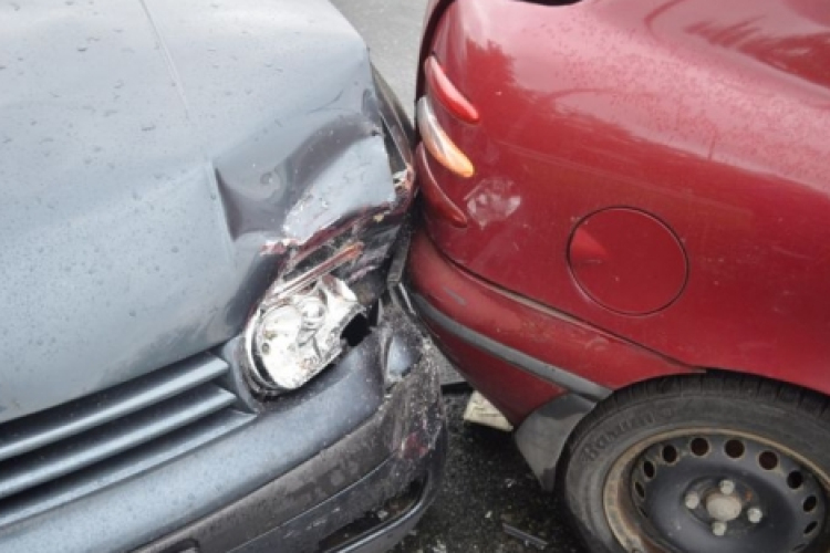 Mindenkit hazavárnak!