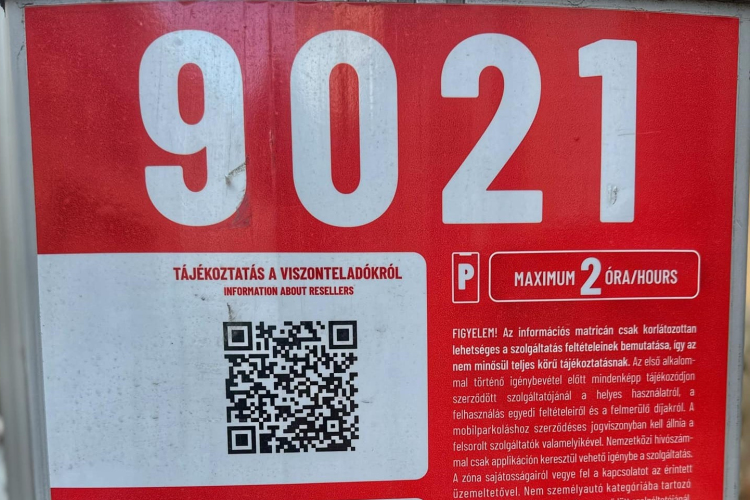 QR-kódok a parkoló automatákon, többen visszakérnék a telefonszámot