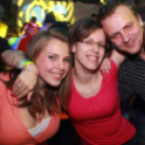 Peaches and Crem - Club Neo