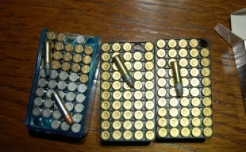 Lőszereket találtak egy soproni férfi házában - videóval, képekkel