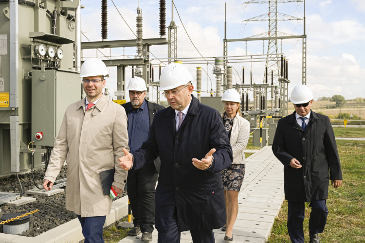 Távolról irányítható transzformátorállomás Veszprémvarsányban