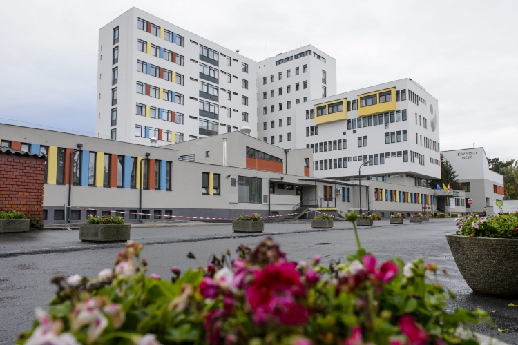 Újabb kétszáz millió forintos fejlesztést kapott a hatvani kórház