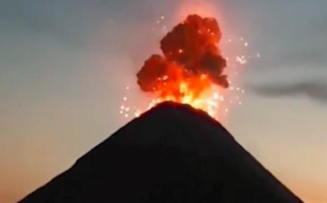Vulkánkitörésre ébredtek, majd felvették videóra