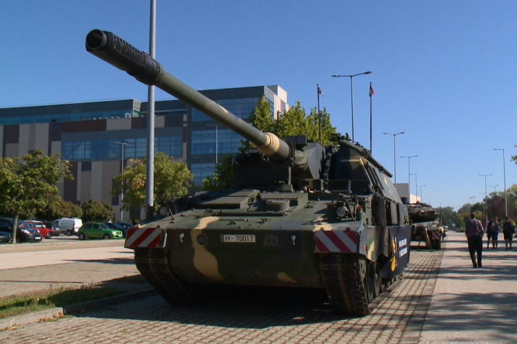 Harceszközök testközelből Győrben