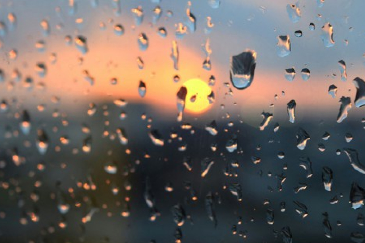 Az ország nagy részén heves zivatarra figyelmeztetnek