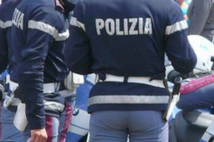Őrizetbe vették egy dél-olaszországi maffiaszervezet többtucatnyi tagját