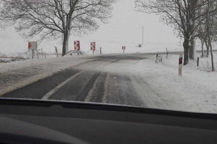 Öt autó ütközött az M1-esen Börcsnél