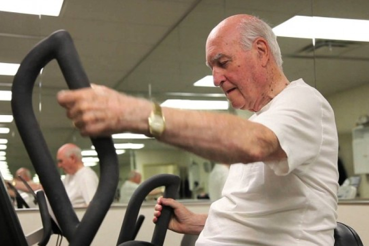 Alkotmánybíróságon támadták meg a férfiak 40 év munkaviszony utáni nyugdíjazásáról szóló népszavazási kezdeményezést