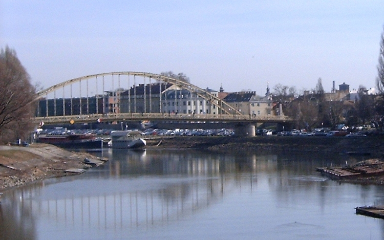 Negyedmilliárdos hídfelújítás zárult le Győrben