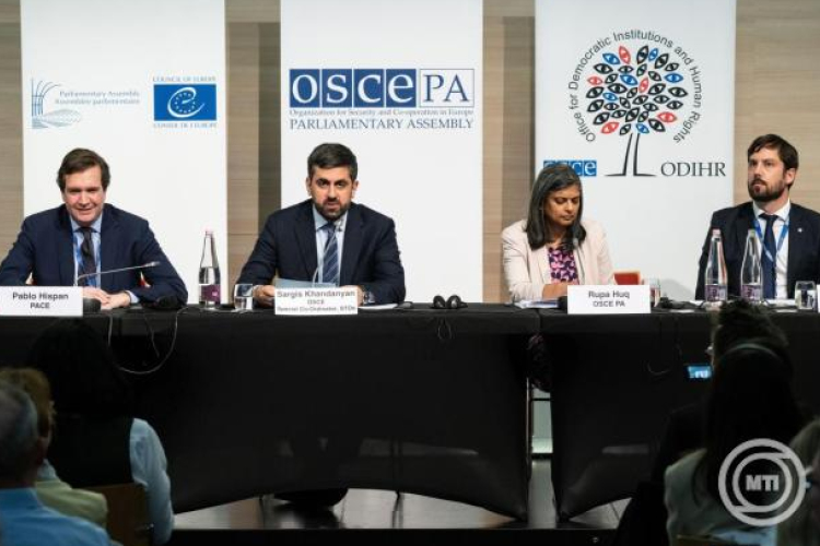 EBESZ: a választók valódi alternatívák közül választhattak, de hiányoztak az egyenlő versenyfeltételek