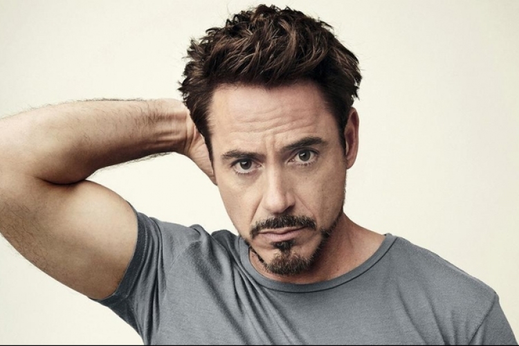 Robert Downey Jr. imposztorra figyelmezteti rajongóit