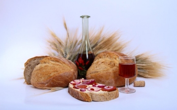 A kenyér hagyománya, avagy Petőfi kenyere