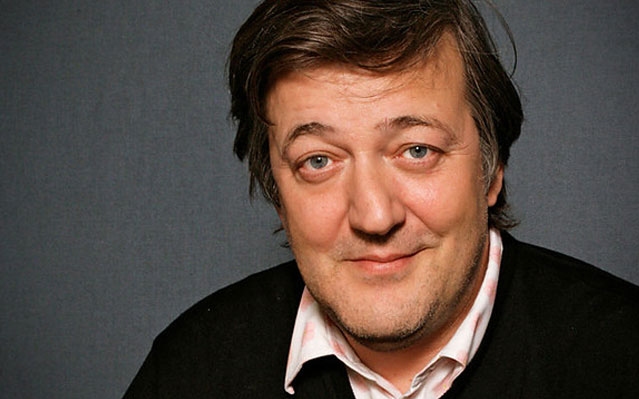 Összeházasodik partnerével Stephen Fry