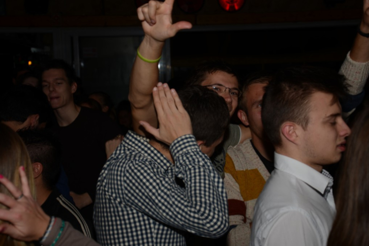 2013.11.27 Szerda Lapos Banhof fotók.adrián