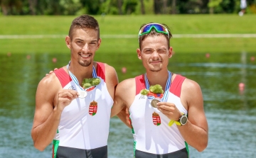 GYAC történelmi sportsiker: Győri fiatalember szerzett világbajnoki bronzérmet sporttársával