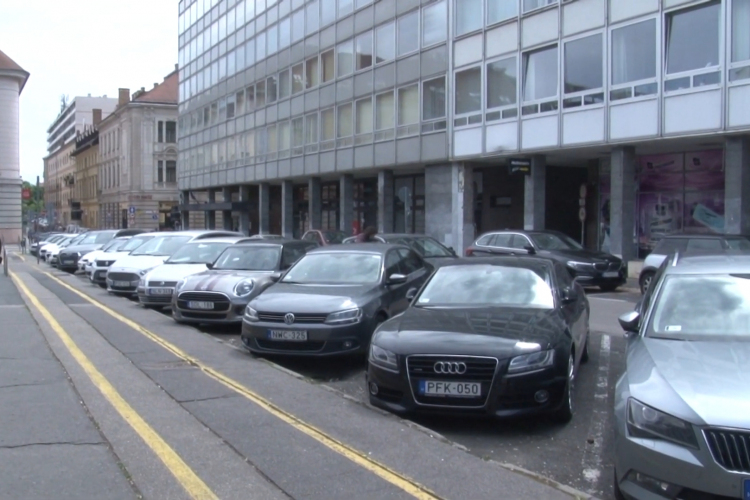 Június 30-ig biztosan nem emelkednek a parkolási díjak Győrben
