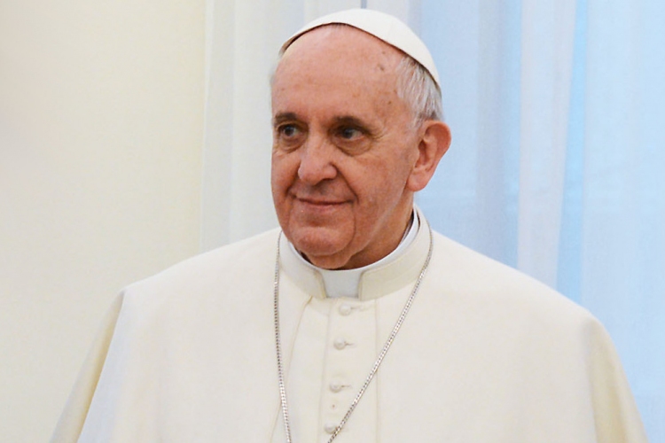 Ferenc pápa megáldotta a győri bencés templom új harangjait