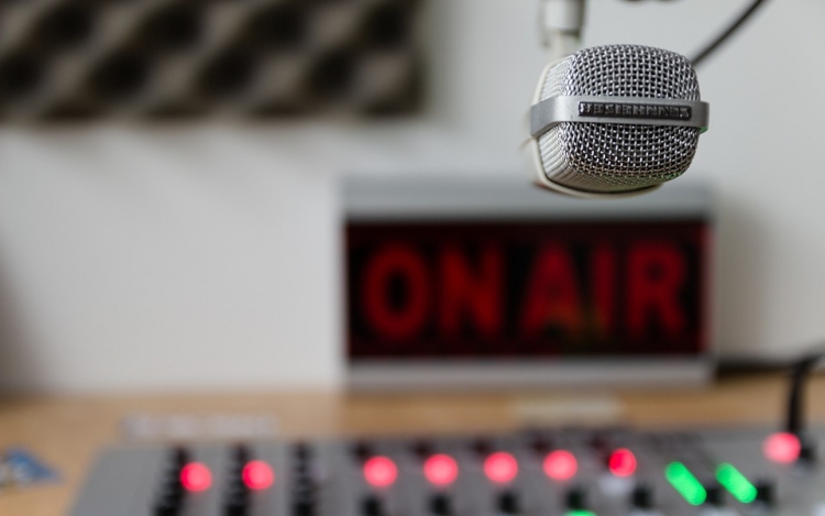 Három rádióra szabott ki bírságot a médiatanács