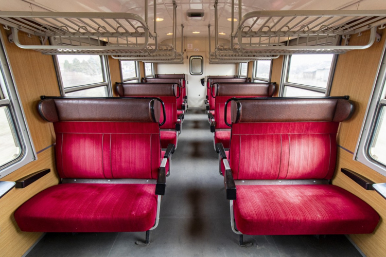 Júniustól húsz perc késés után visszaadják a MÁV- és Volán-jegy 50 százalékát