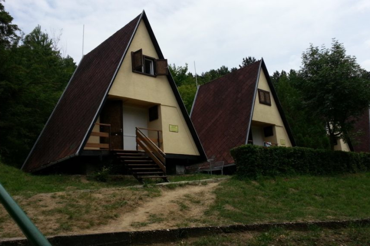 Négy faházat újíthatnak fel Győrújbaráton