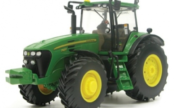 Burgenlandban ellopott traktorokat találtak Mosonmagyaróváron