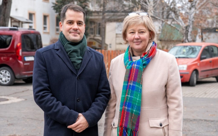 16 millió forint jött össze a Bagolyvár Gyermekotthon Álomudvarára