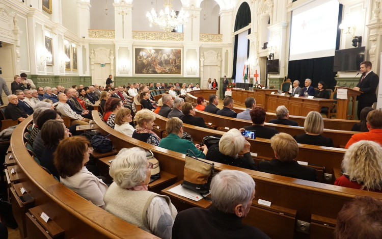 Jubiláló véradókat köszöntöttek