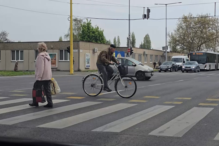 Két keréken is be kell tartani a szabályokat