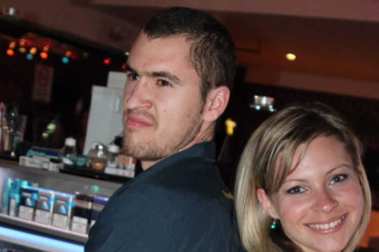 2013.04.19.Péntek Mamma Mia Kasza Tibi élő clubkoncert Fotók.árpika