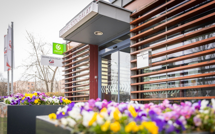 Szombati nyitva tartás és parkolás Győrben