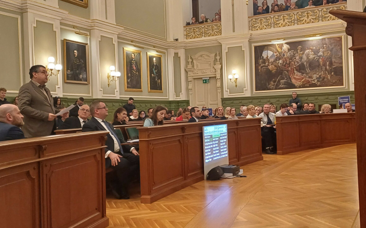 Költségvetés: Mi történt a két és fél órás szünet alatt?