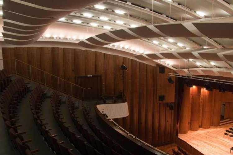 A gyermekálmok áprilisa